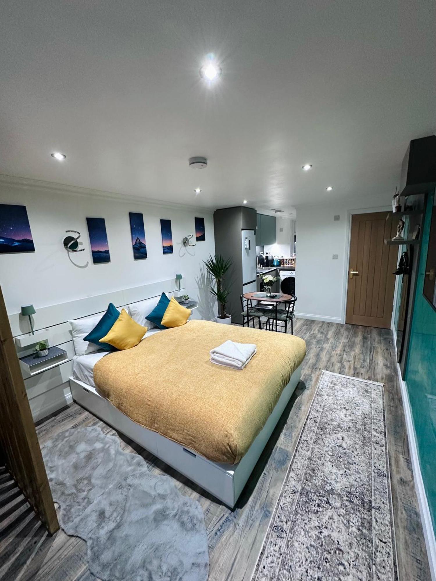 Studio Flat Wythenshawe Exterior photo